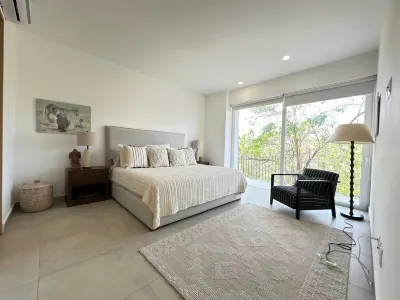 Via Milan 406 Spacious and beautiful condo in Puerto Vallarta Hotels in Versalles