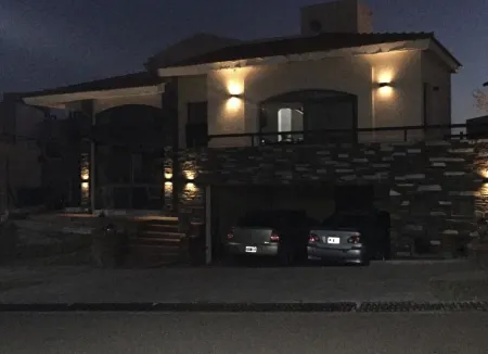 LOS ANDES HOUSE. VIEW OF THE ANDES MOUNTAINS.