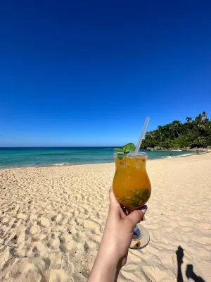 Beautiful and modern home in Cabrera with ocean view and pool ( really quiet )