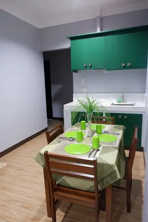 Cozy, Safe, and Secure Two-Bedroom Apartment Unit Отели рядом с достопримечательностью «399 lepa»