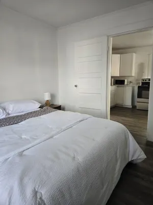 Charming 2-bedroom house in Cheraw with AC Hotels in Chesterfield County