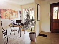 Villa Avec Piscine Située Entre Capbreton et Bayonne, à 5mn de la Plage Hotels in Tarnos