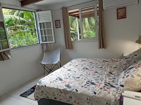 Lobélia: greenery and calm, beach 15 minutes away