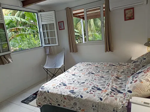 Lobélia: greenery and calm, beach 15 minutes away