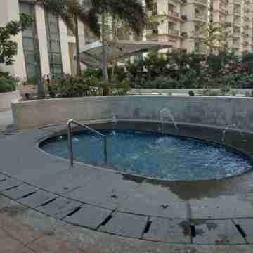 Cozy studio unit @ Viceroy Condo, Mckinley Taguig Fitness & Recreational Facilities