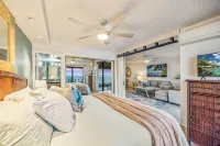 Paradise in Stunning Penthouse with A/C, parking, sleeps 6!Lauloa # 405