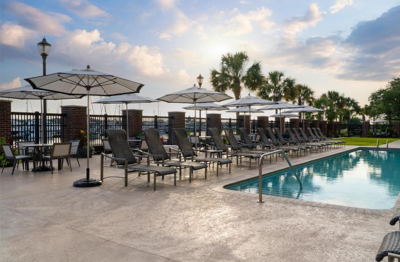 HIlton Garden Inn Charleston Waterfront/Downtown photo 3