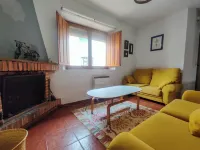 Cottage with garden, fireplace and barbecue. Located in an area with unique charm. Hotels in El Arenal