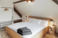 Four-manor house with 5 apartments