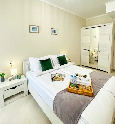 Vibrant Design | Balcony | Self Checkin | Netflix Hotels in 