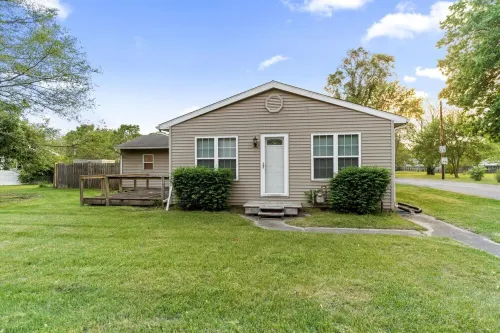 4BD Home - 3min to UND - Cozy Yard - Pingpong