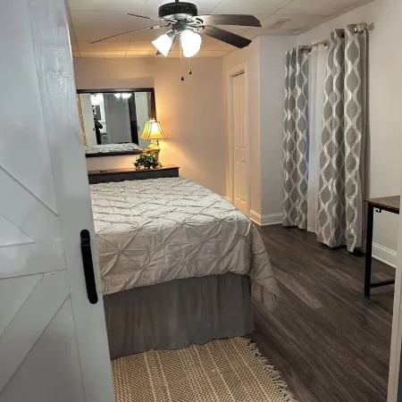 Charming 1-bedroom house in beautiful London with WiFi, AC