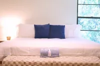 Quiet home tucked between Crystal River & Rainbow River Hotels near Withlacoochee Bay Trail. 10201 N Suncoast Blvd Crystal