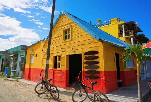 TreeHouse EcoChic/3 min walk beach/Wifi/AC/kitchen/King Size Bed