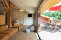 Große Wohnung mit Loggia Direkt im Naturschutzgebiet Hotels in Templin