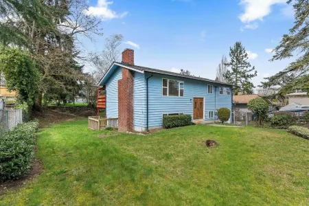 The Benson - Cozy Modern 4bd by Airport & DT