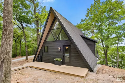 A Frames on Paradise Bluffs - #1 of 3 Hotels in Ottawa County