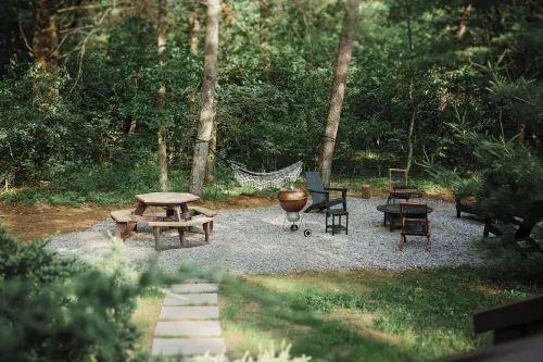 Charming A-Frame Cottage, HOT TUB, Fire Pit, Near GOLF & Lakes, 35min to Dells!