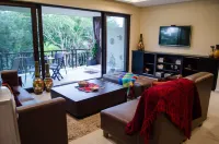 Charming 2-bedroom condo with WiFi, AC in wonderful Puerto Aventuras