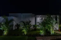 3 BHK Private villa with pool, WiFi, AC and Kitchen & Car Parking Hotel a Solim