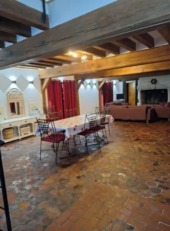 Lovely Traditional Manor new 2025 Pool (Group Up to 26x) Отели в г. Ла Бар-ан-Уш