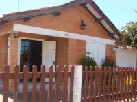 Cozy house, 3 bedrooms, living room, kitchen, Wi-Fi 200 mega, smart TV