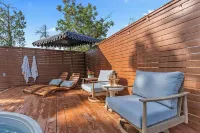 Backyard Oasis - Cowboy Pool w/ Heater & Chiller - Outdoor Projector Screen