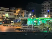 Family-sized Apartment overlooking Coast with easy access to Beach & Medina. Hotels in Larache