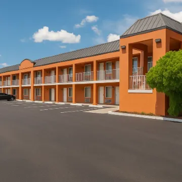 Unno Boutique Hotel Hotels near Crystalbrook Golf Course