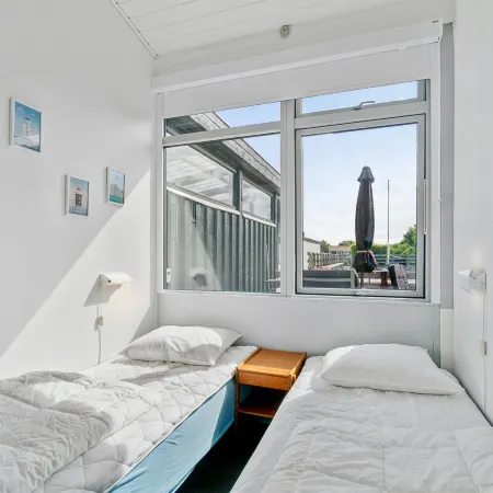 "Effy" - 300m from the sea