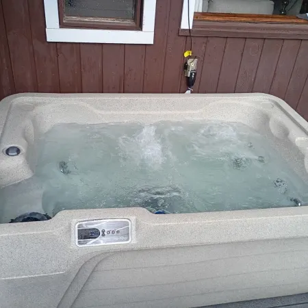 Woodland Park Cabin Getaway: Mtn Views, Scenic Charm, Clouds & Hot Tub Retreat