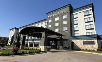 DoubleTree by Hilton Fort Worth Fossil Creek