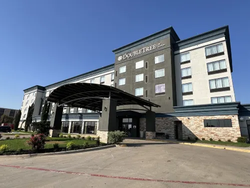 DoubleTree by Hilton Fort Worth Fossil Creek