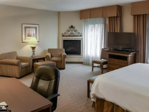 Hampton Inn & Suites Youngstown-Canfield Hotels in Canfield Township