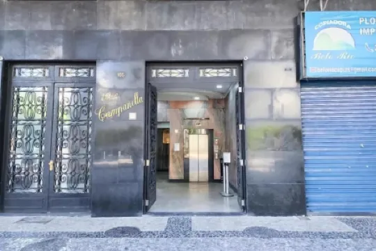 360 Centro Metrô Uruguaiana by Suhcasa