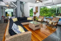 Luxury Villa, 4 King Beds, Ocean View, Private Pool Game Room Fully A/C