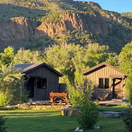 Moonlight Cottage “Hoot”, Sleeps 5