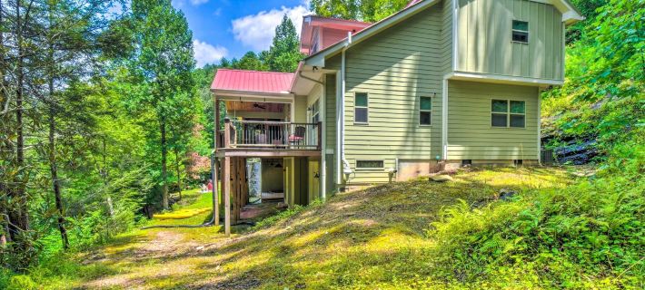 Cozy Riverside Dahlonega Home w/ Kayaks + Fire Pit Ξενοδοχεία στην πόλη Lumpkin County