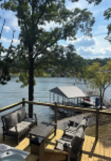 3-bedroom modern mid century cabin! Hot tub, fire pit and lake front