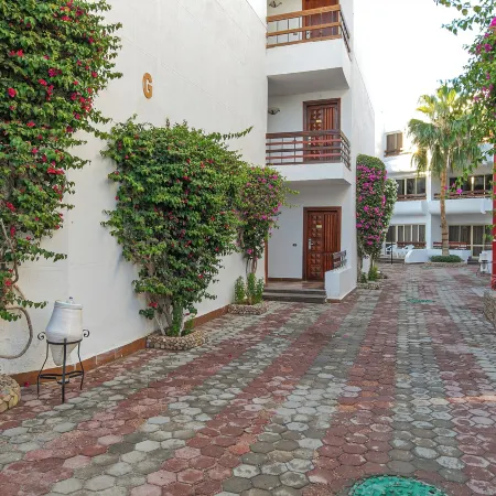 Marlin Inn Azur Resort