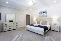 Large Luxury Midtown New Home near Piedmont Park โรงแรมใน