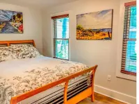 Grand Oaks Cottage: Ideal Location!