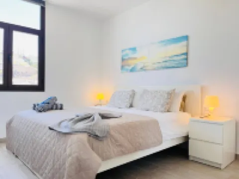 Penthouse on the Ocean by Alquiler de Sueno