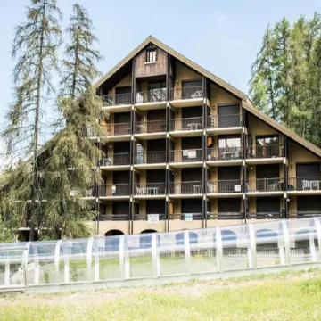 Residence Les Trois Soleils Отели в г. Ле Деволюи