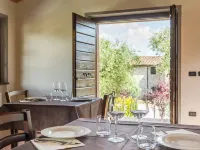 Mansion in Perugia with Pool & Green Hills