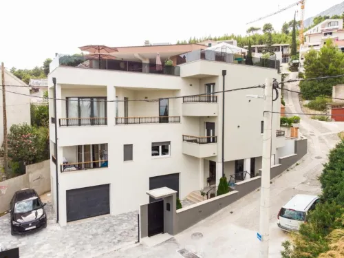 Three-Bedroom Penthouse Apartment - Apartments