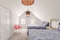 The Penny Postcard Historic House