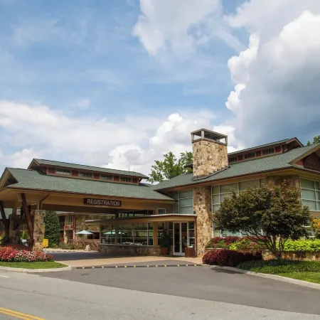 Greystone Lodge on the River