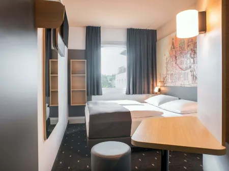 B&B HOTEL Schwerin-Süd Отели в г. Гольденштедт