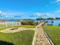 Blackwater Bay Bungalow - Pet friendly waterfront home!